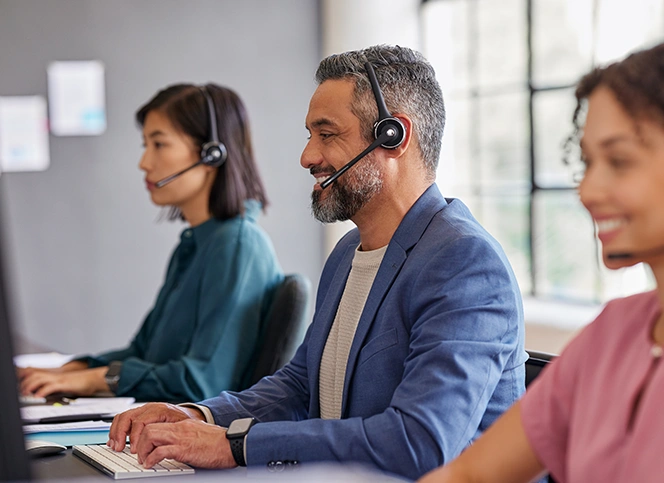 AHT Drops 90% with Customized Salesforce Chatbot